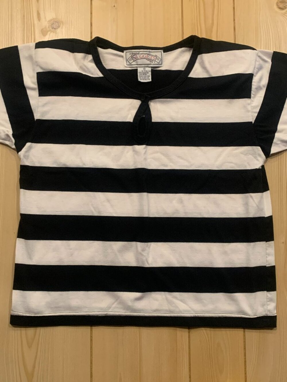 Vintage 90s Nuggets Black & White Striped Shoulder Pads Casual Retro T-Shirt M